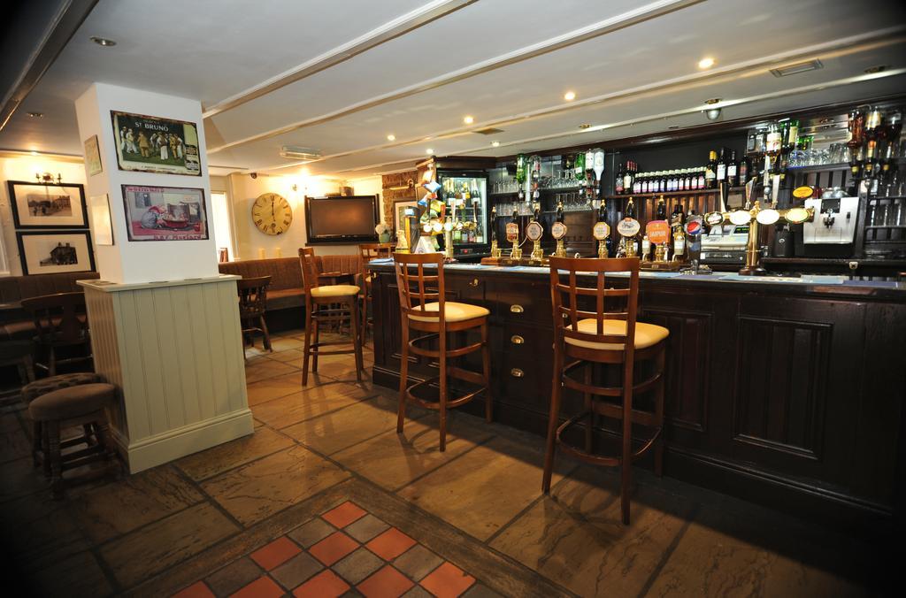 Queens Arms Country Inn Глоссоп Экстерьер фото