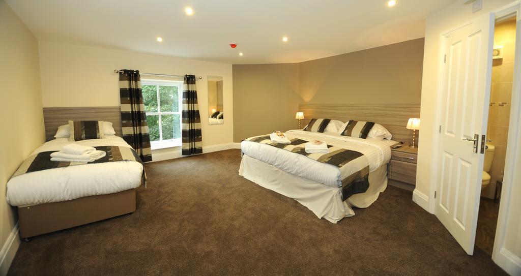 Queens Arms Country Inn Глоссоп Номер фото