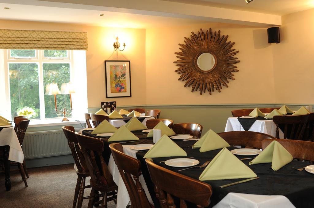 Queens Arms Country Inn Глоссоп Экстерьер фото